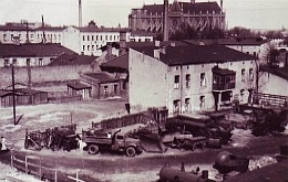 od strony ul. Piłsudskiego