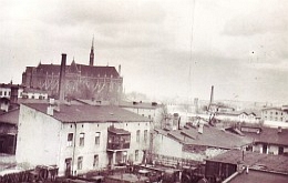 od strony ul. Piłsudskiego