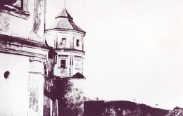 Mury i baszty Klasztoru