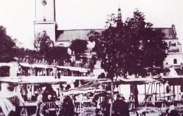 Kramy przed Jasną Górą