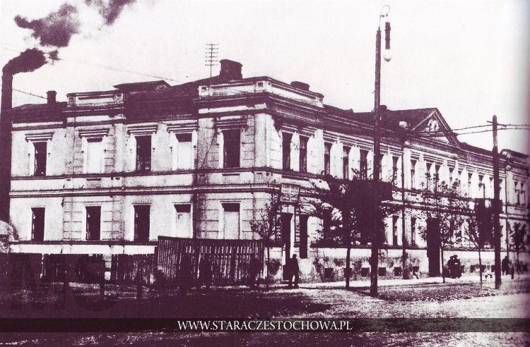 Ulica Teatralna w Częstochowie, stacja telefonów, lata 20-te