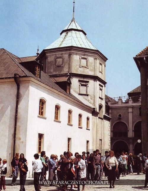 Zabudowania klasztoru paulinów na Jasnej Górze w Częstochowie