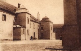 Dziedziniec gospodarczy