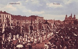 Uroczysta procesja przybywająca na Jasną Górę, początek XX wieku
