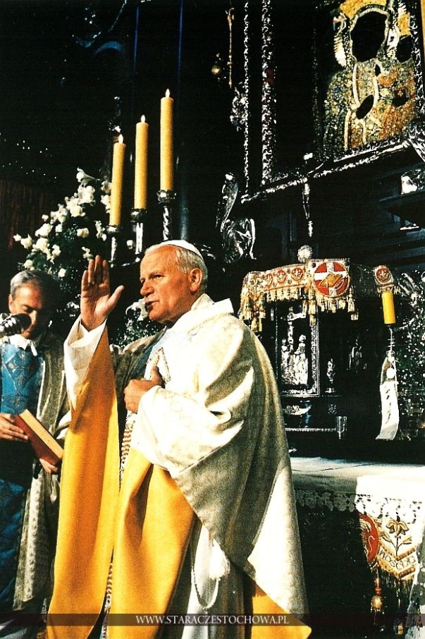 Ojciec Święty Jan Paweł II błogosławi Pielgrzymów