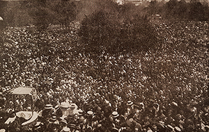 Część miliona wiernych