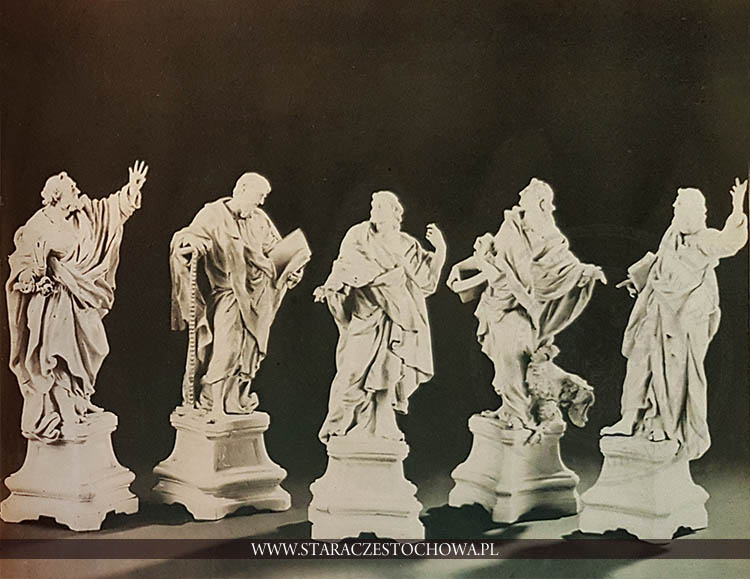 Statuetki Apostołów z porcelany miśnieńskiej
