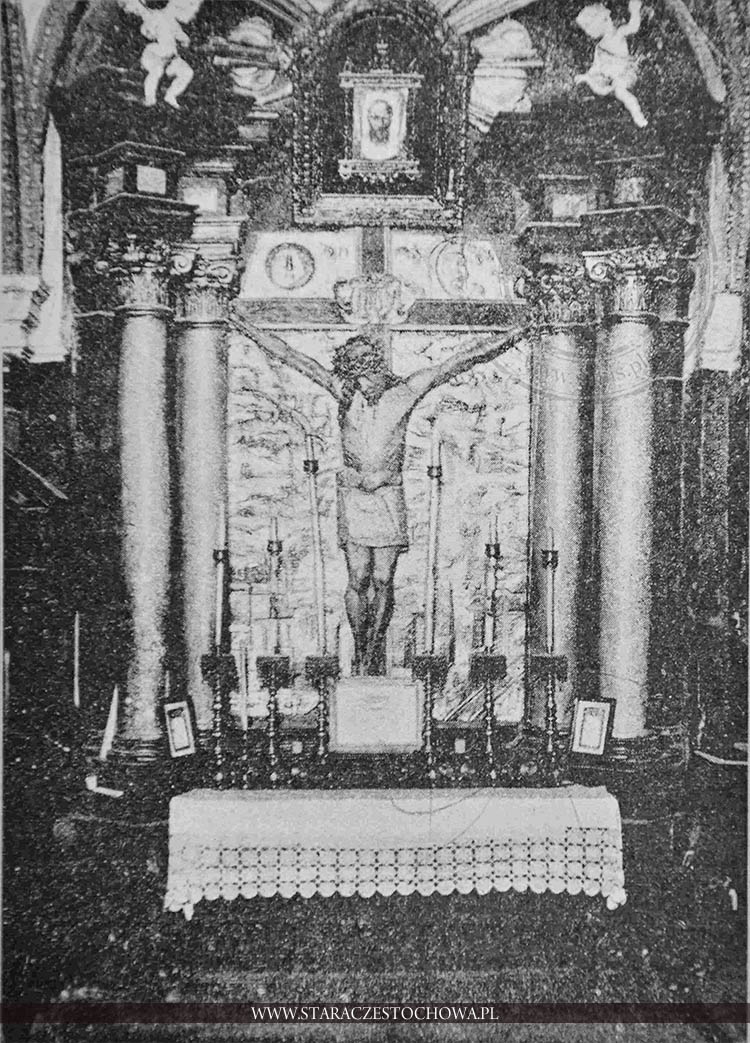 Ołtarz Pana Jezusa Ukrzyżowanego w kaplicy M. B. Częstochowskiej